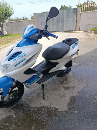 Moto Scooter Yamaha Aerox