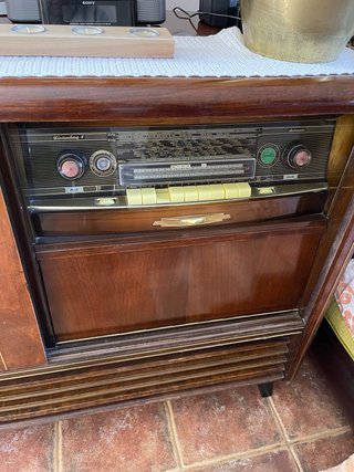 Mueble TV Radio Tocadiscos Vintage Madera