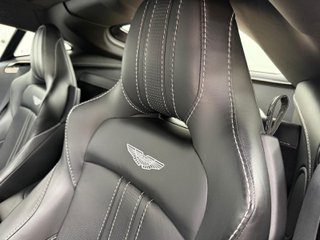 Aston Martin Vantage 4.0 V8