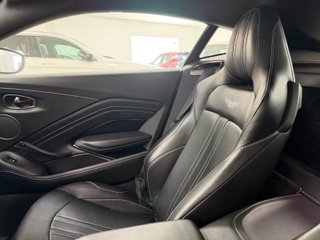 Aston Martin Vantage 4.0 V8
