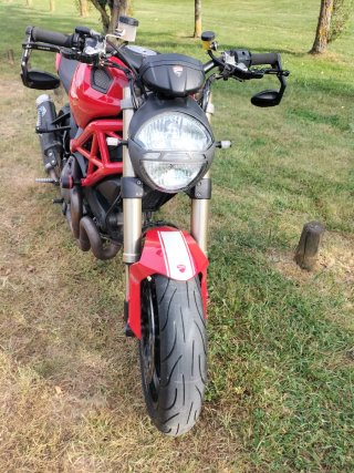 Ducati Monster 1100 evo