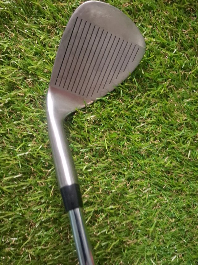 Sand Wedge Golf 64°
