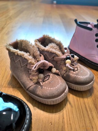 Talla 22, Lote 3 pares calzado, niña