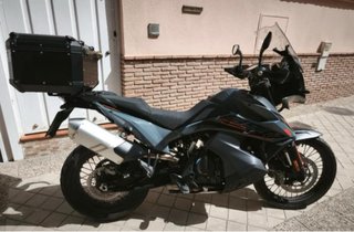 KTM 890 Adventure Negra/Gris