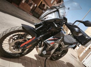 KTM 890 Adventure Negra/Gris