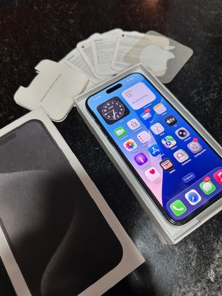 iPhone 15 Pro Max Gris Espacial