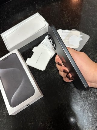 iPhone 15 Pro Max Gris Espacial
