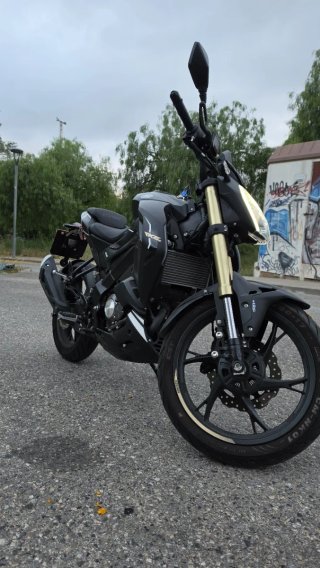 Keeway RKF 125 Negra 2023 - 7500km