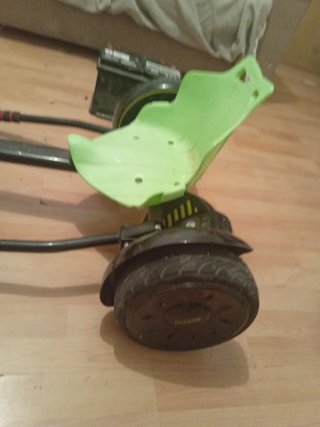 Patin electrico con silla y Bluetooth