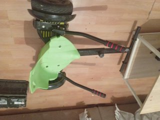 Patin electrico con silla y Bluetooth