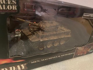 1:32 FORCES OF VALOR GERMAN TIGER I