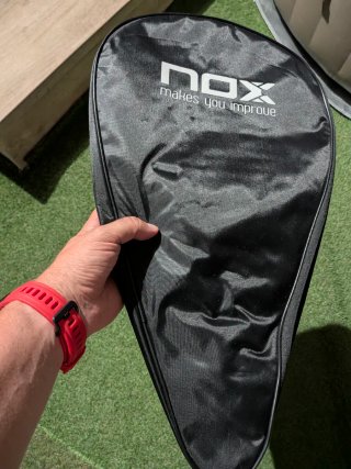 Pala Nox AT10 12K 2024 + Funda