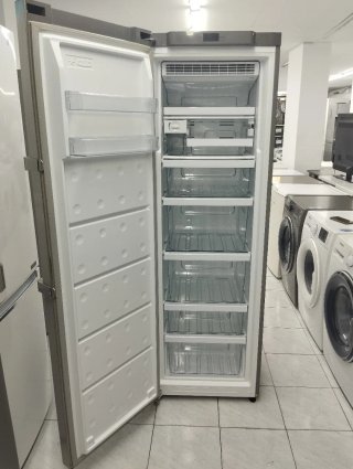 Congelador Vertical marca TEKA NO FROST