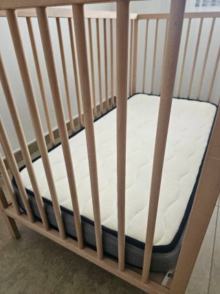 Cuna de madera