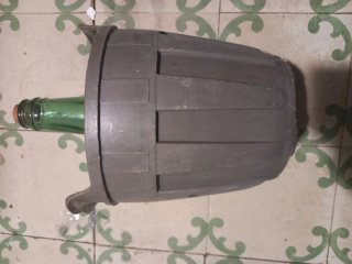 Damajuana 16L Vidrio con Protección Plástico