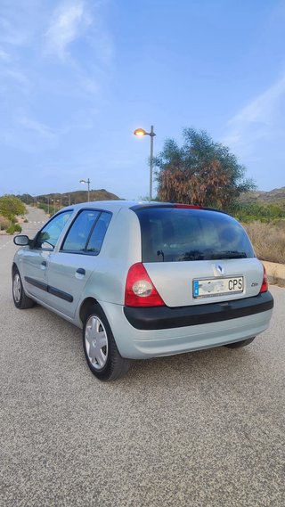 52.000 kms. Renault Clio 2004
