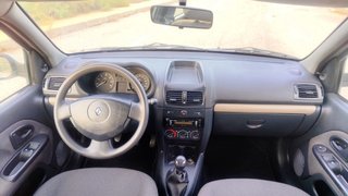 52.000 kms. Renault Clio 2004