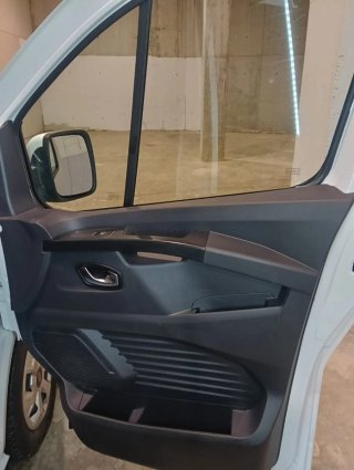 Renault Trafic Authentic Energy Blue dCI IVA dedu