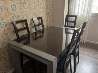 Mesa comedor y 6 sillas