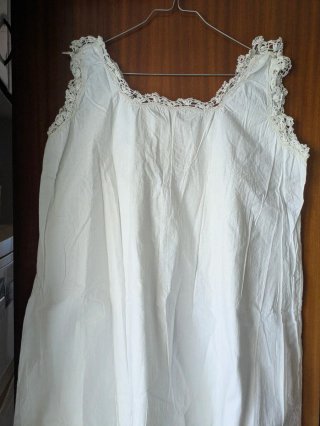 Conjunto camisón y camisola antiguo