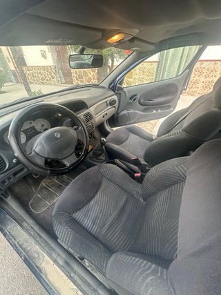 Renault Mégane 1 — Diésel — 2001 — 181.000 km