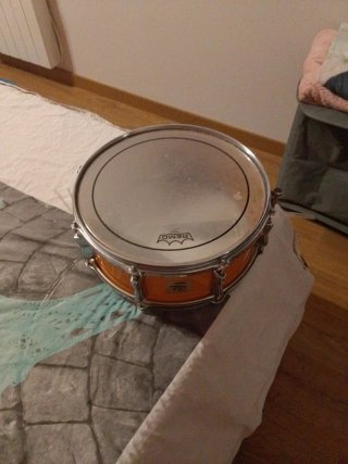 Caja Yamaha DP Series + Soporte