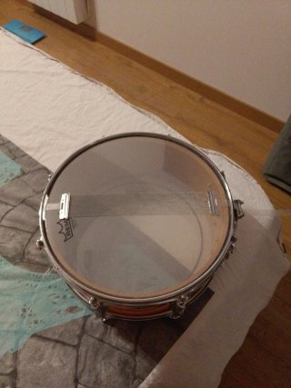 Caja Yamaha DP Series + Soporte