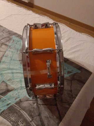 Caja Yamaha DP Series + Soporte