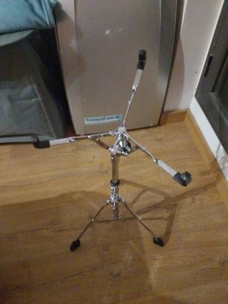 Caja Yamaha DP Series + Soporte