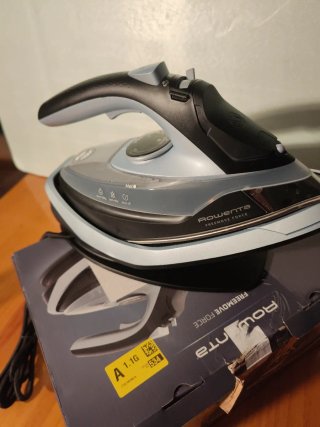 Plancha Vapor Rowenta Freemove Force Sin Cable