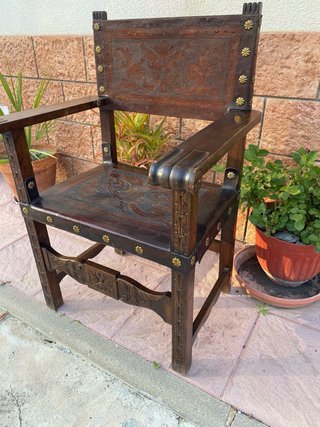 Sillas antiguas madera y cuero siglo XX