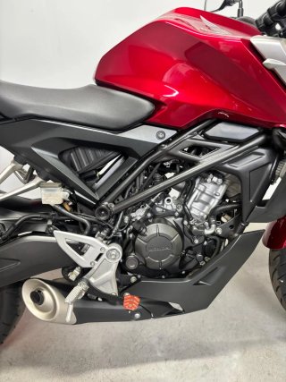 Honda CB 125 R