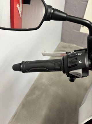 Honda CB 125 R