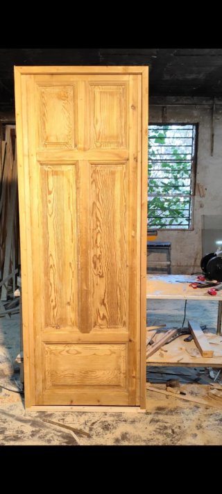 Puerta madera recuperada antigua