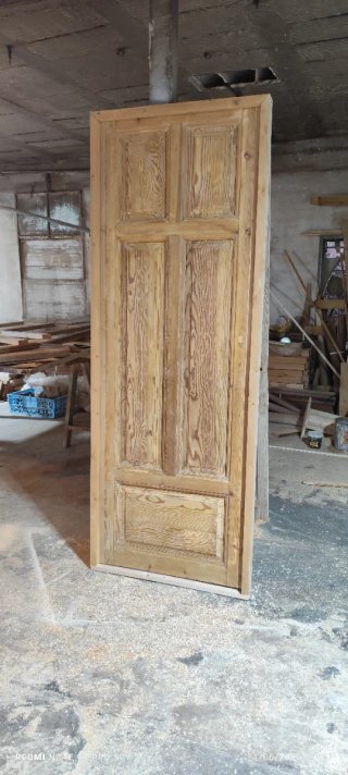 Puerta madera recuperada antigua