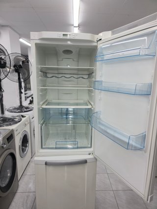 Nevera marca ELECTROLUX