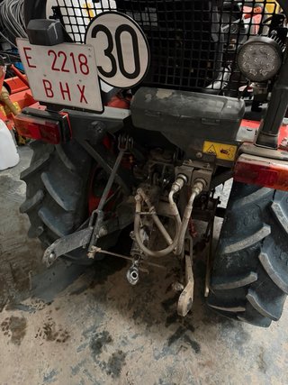 Tractor Kubota B2-261 30cv