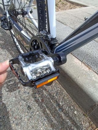 Bicicleta híbrida BH Touring 24V