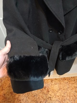 Abrigo Negro VAMIIA Talla XXL