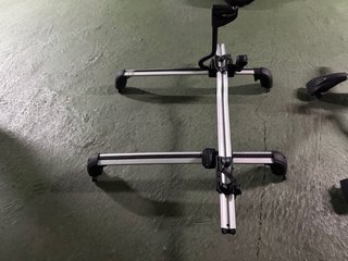 Baca Ford Fiesta + porta bicicleta Thule