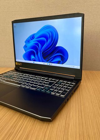 Portatile Gaming Acer Predator Helios 300 PH315-54