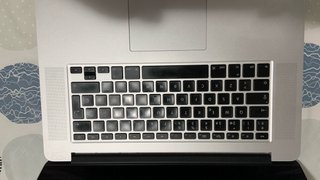 MacBook Pro i7, 2,2 GHz ,16GB RAM 1536MB Gráfica