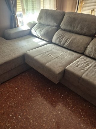 Sofá chaise longue gris