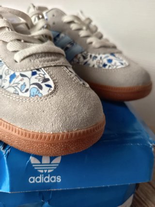 Zapatillas Adidas Estampado Floral Gris Azul