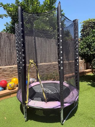 Cama elástica infantil Plum con red de seguridad