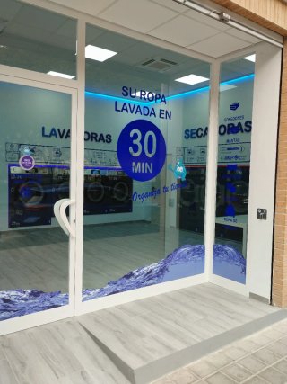 Lavandería Automática La Colada