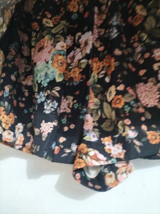 Minifalda-pantalón floral talla S/M