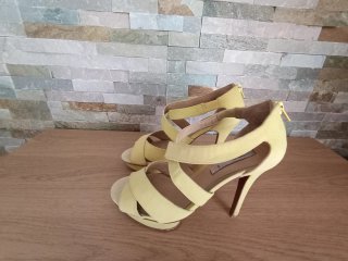 Sandalias tacón plataforma MNG amarillas talla 39