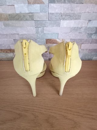 Sandalias tacón plataforma MNG amarillas talla 39