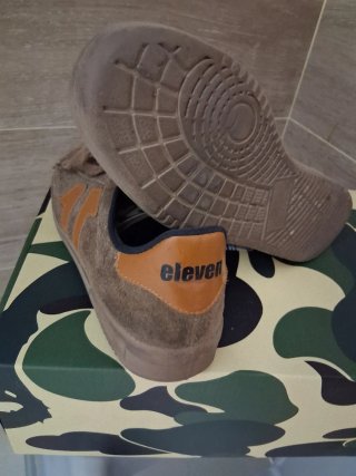 Zapatillas Marrones y Naranja